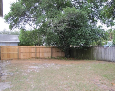 3404 N Garrison Street - Photo Thumbnail 15