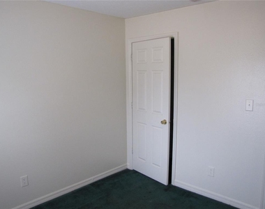 3404 N Garrison Street - Photo Thumbnail 10