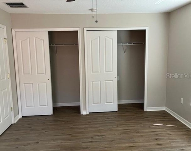 6922 Hawthorne Trace Lane - Photo Thumbnail 9