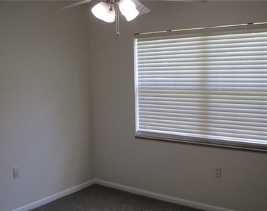 1803 W Louisiana Avenue - Photo Thumbnail 5