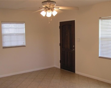 1803 W Louisiana Avenue - Photo Thumbnail 4
