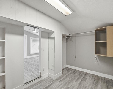 7210 Valrie Lane - Photo Thumbnail 22