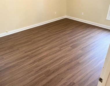 3992 Jenita Dr - Photo Thumbnail 24