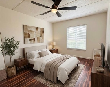 4410 White Pine Avenue - Photo Thumbnail 14