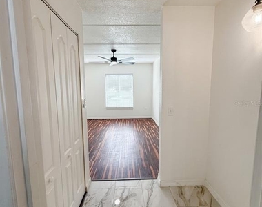 4410 White Pine Avenue - Photo Thumbnail 5