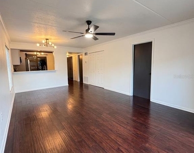 4410 White Pine Avenue - Photo Thumbnail 3