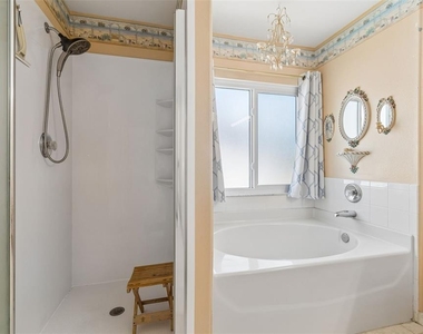 12803 Longcrest Drive - Photo Thumbnail 19