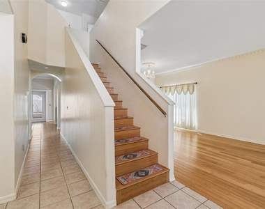12803 Longcrest Drive - Photo Thumbnail 3
