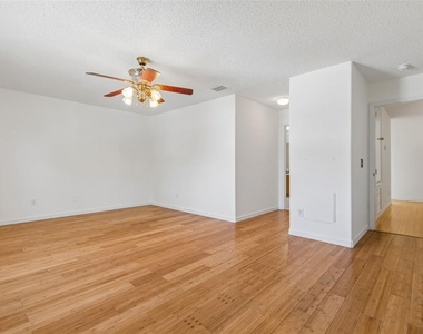 12803 Longcrest Drive - Photo Thumbnail 16