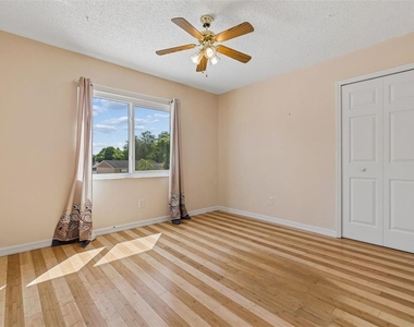 12803 Longcrest Drive - Photo Thumbnail 30