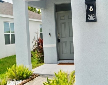34110 Jasper Stone Drive - Photo Thumbnail 2