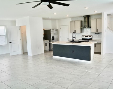 34110 Jasper Stone Drive - Photo Thumbnail 5