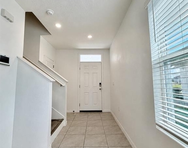 34110 Jasper Stone Drive - Photo Thumbnail 12