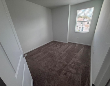 7429 Stone Creek Trail - Photo Thumbnail 10