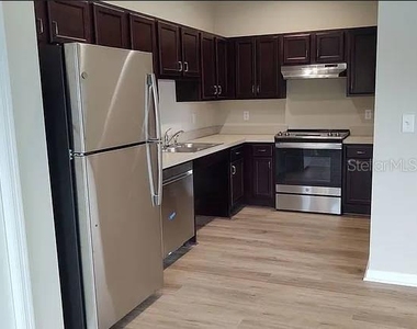 2609 Landover Boulevard - Photo Thumbnail 1