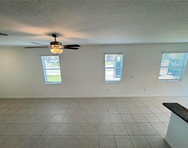 10268 Honey Hammock Way - Photo Thumbnail 10