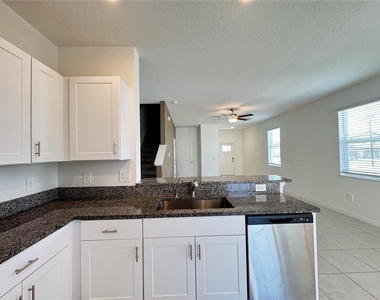 10268 Honey Hammock Way - Photo Thumbnail 7