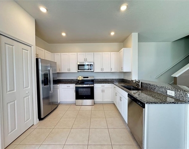 10268 Honey Hammock Way - Photo Thumbnail 5