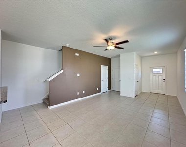 10268 Honey Hammock Way - Photo Thumbnail 4