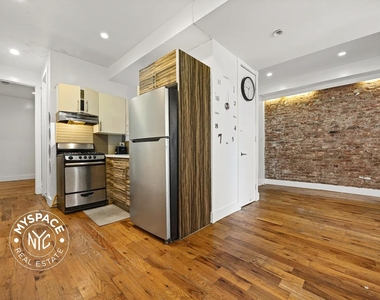 1935 Bergen Street - Photo Thumbnail 3