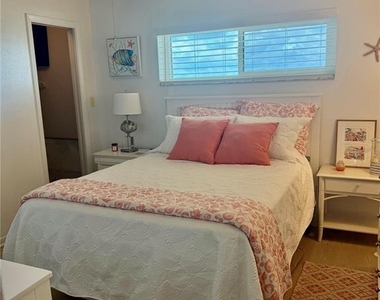1270 Gulf Boulevard - Photo Thumbnail 15
