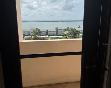 1270 Gulf Boulevard - Photo Thumbnail 31