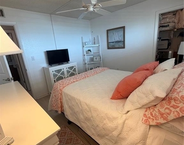 1270 Gulf Boulevard - Photo Thumbnail 22