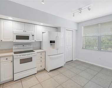 960 Starkey Road - Photo Thumbnail 27