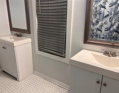 2320 E 12th Avenue - Photo Thumbnail 7