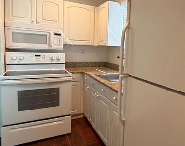 415 Celebration Avenue - Photo Thumbnail 4