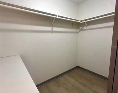 4205 Ne 7th Street - Photo Thumbnail 17