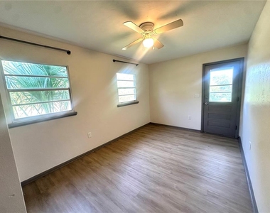 4205 Ne 7th Street - Photo Thumbnail 28