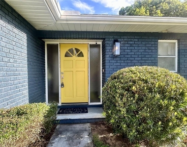 4205 Ne 7th Street - Photo Thumbnail 4
