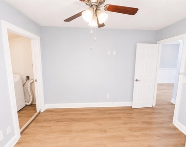 4666 Ken Knight Drive N - Photo Thumbnail 13