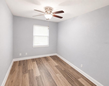 4666 Ken Knight Drive N - Photo Thumbnail 10