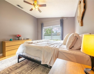 1321 Whitewood Way - Photo Thumbnail 9