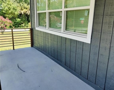 25405 Colmar Avenue - Photo Thumbnail 3