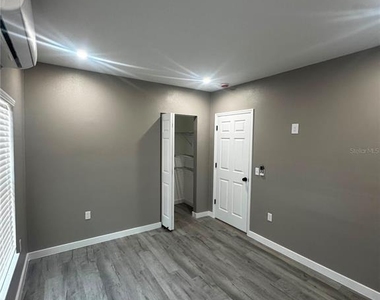 327 Avenue J Se - Photo Thumbnail 19