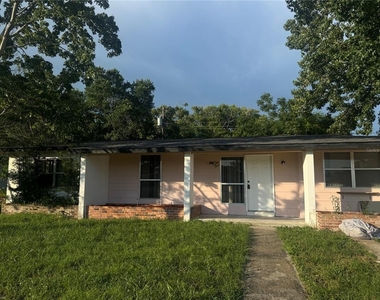 589 East Normandy  Blvd. - Photo Thumbnail 3