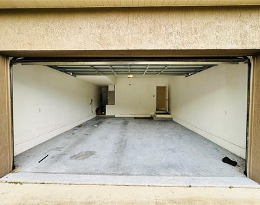 438 Palm Drive - Photo Thumbnail 15