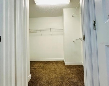 438 Palm Drive - Photo Thumbnail 35
