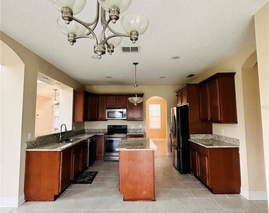 438 Palm Drive - Photo Thumbnail 10