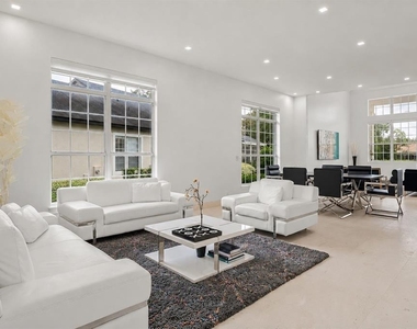 5927 Caymus Loop - Photo Thumbnail 11