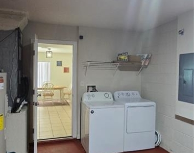 110 Reserve Drive - Photo Thumbnail 5