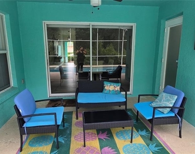 110 Reserve Drive - Photo Thumbnail 14