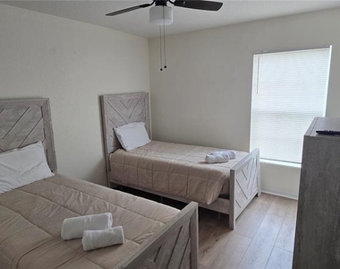 110 Reserve Drive - Photo Thumbnail 30