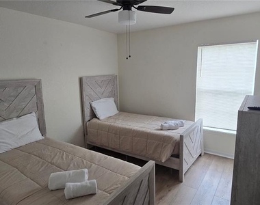 110 Reserve Drive - Photo Thumbnail 29