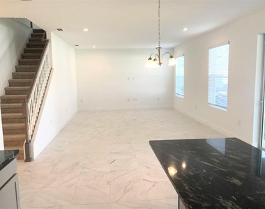 2578 Trielle Avenue - Photo Thumbnail 2