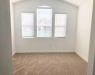 2578 Trielle Avenue - Photo Thumbnail 3