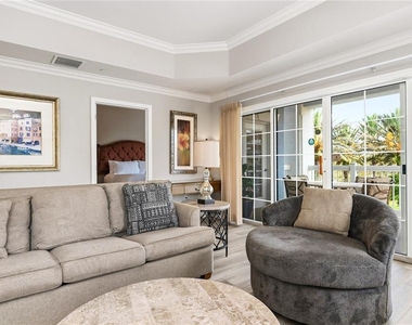 7613 Cabana Court - Photo Thumbnail 7
